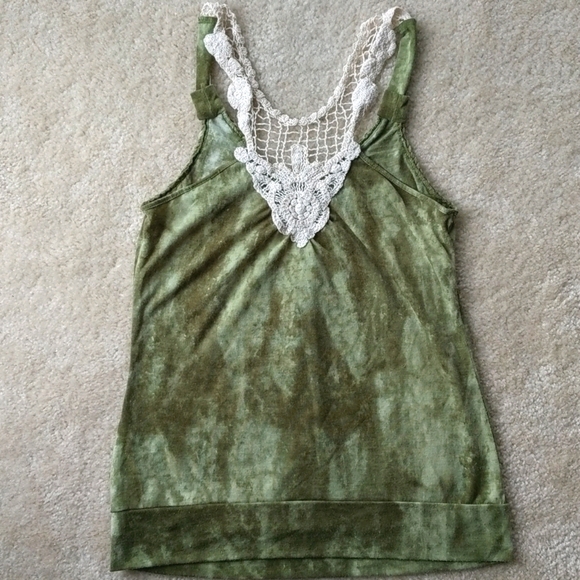 Green tye dye tank - Picture 2 of 5